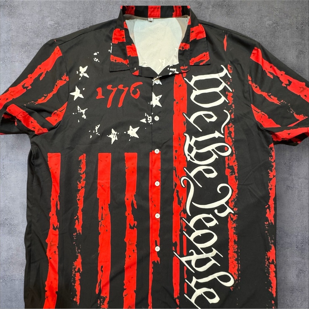 We The People 1776 American Flag Patriotic Camp Shirt Men's 2XL Black Red‎